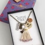 JM Necklace Mom